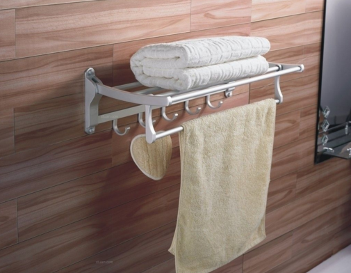 浴室掛件是太空鋁好還是不銹鋼好？