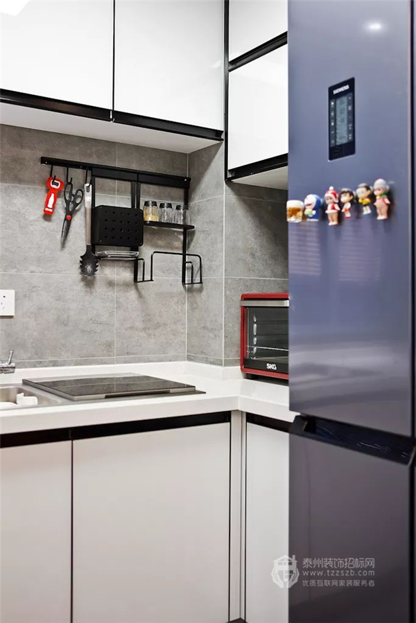 07140524d9f32f22690160.jpg 11.jpg