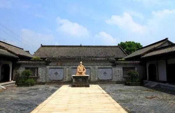 18101914e141123b3d1852.jpg 14.jpg