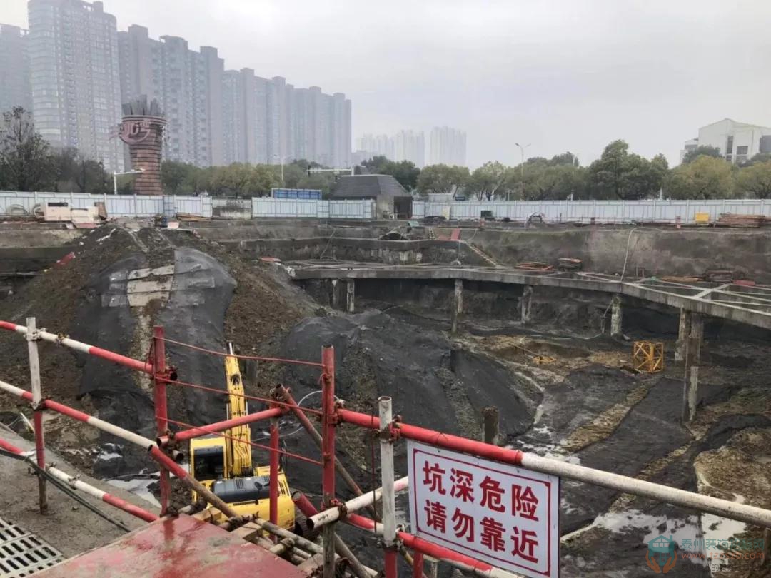 23142100036ee0ba877437.jpg 3.jpg