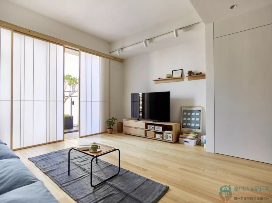 01112645d5d02b4a784769.jpg 2.jpg