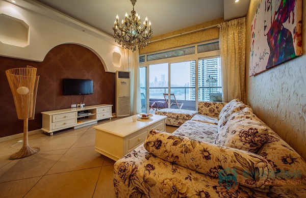 2310554718b584326d4618.jpg 2.jpg