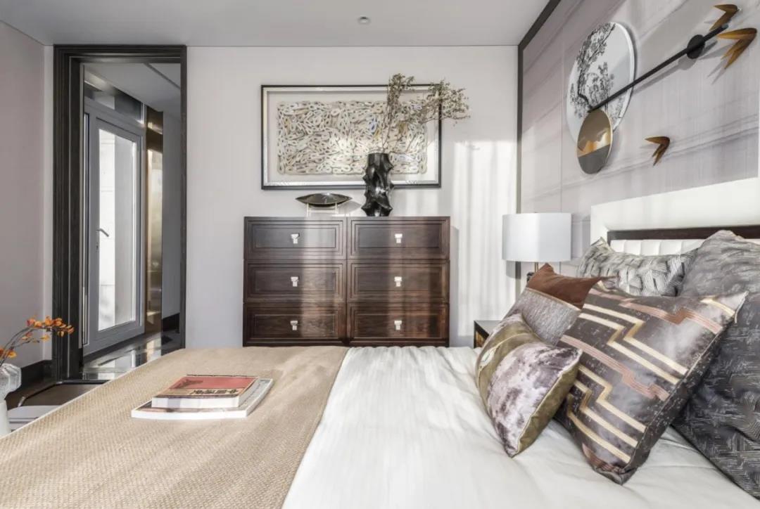 2916204666d55572987018.jpg 18.jpg