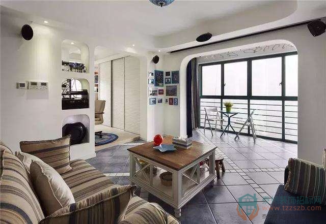 07104116561dc12f936283.jpg 封閉陽臺(tái).jpg