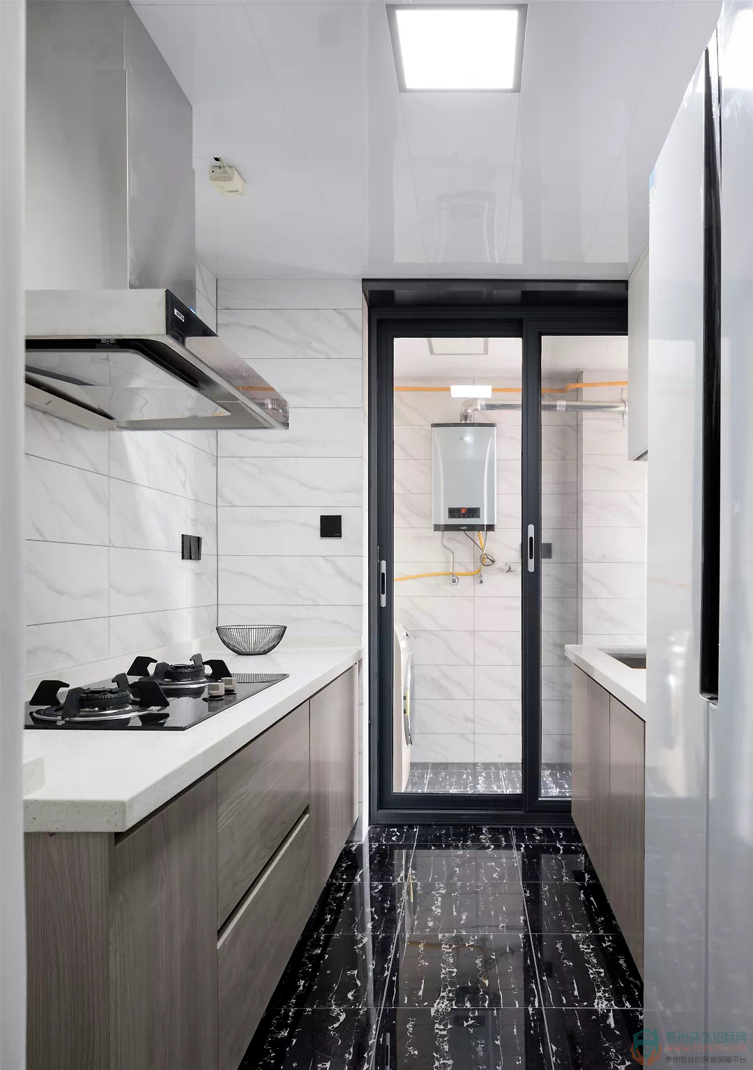 061648036ef1c50f3e8355.png 12.png