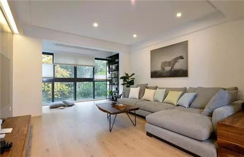 31091121225f00e2257203.jpg h12.jpg